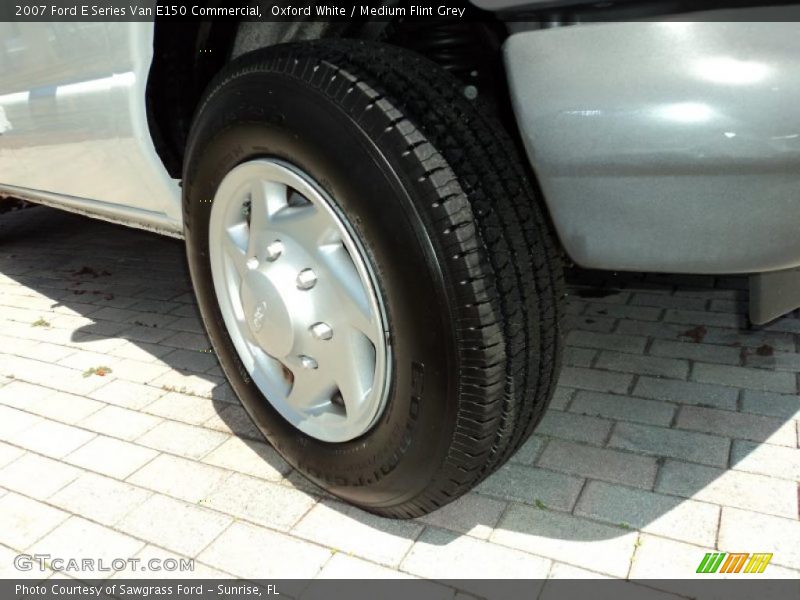 Oxford White / Medium Flint Grey 2007 Ford E Series Van E150 Commercial