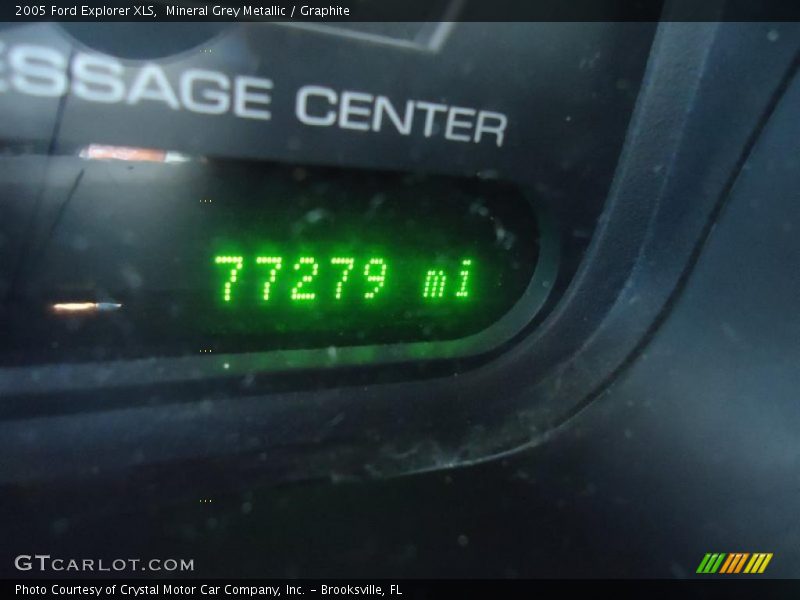 Mineral Grey Metallic / Graphite 2005 Ford Explorer XLS