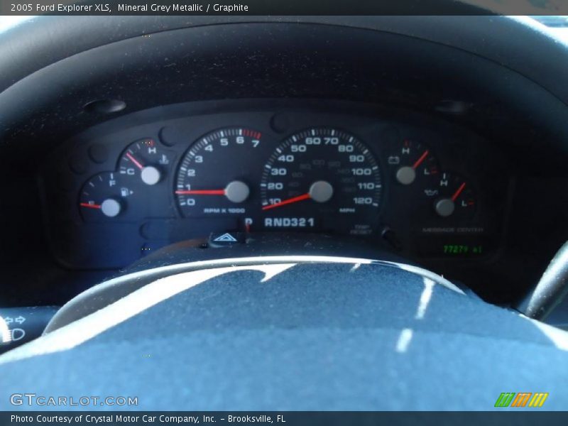 Mineral Grey Metallic / Graphite 2005 Ford Explorer XLS