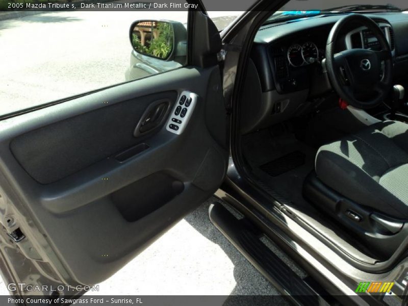 Dark Titanium Metallic / Dark Flint Gray 2005 Mazda Tribute s