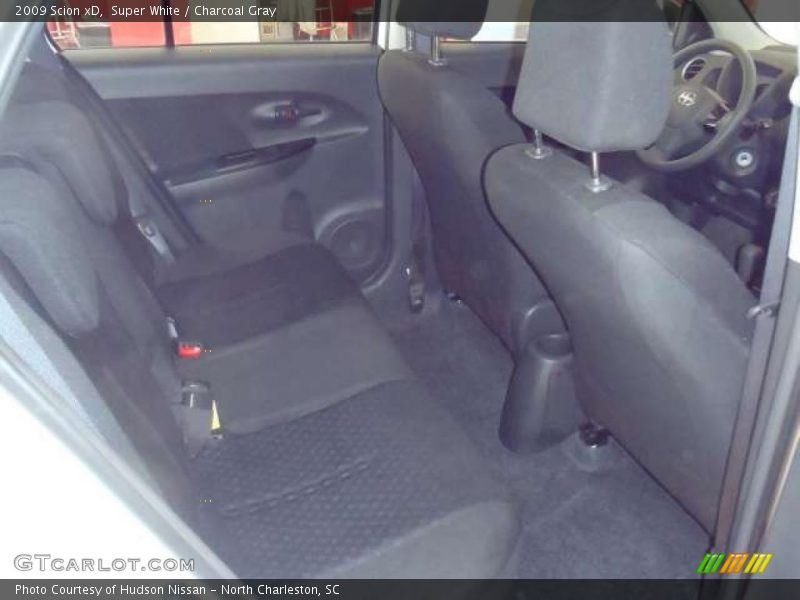 Super White / Charcoal Gray 2009 Scion xD