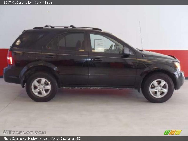 Black / Beige 2007 Kia Sorento LX