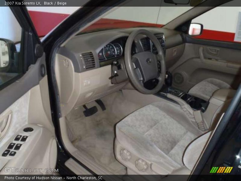 Black / Beige 2007 Kia Sorento LX