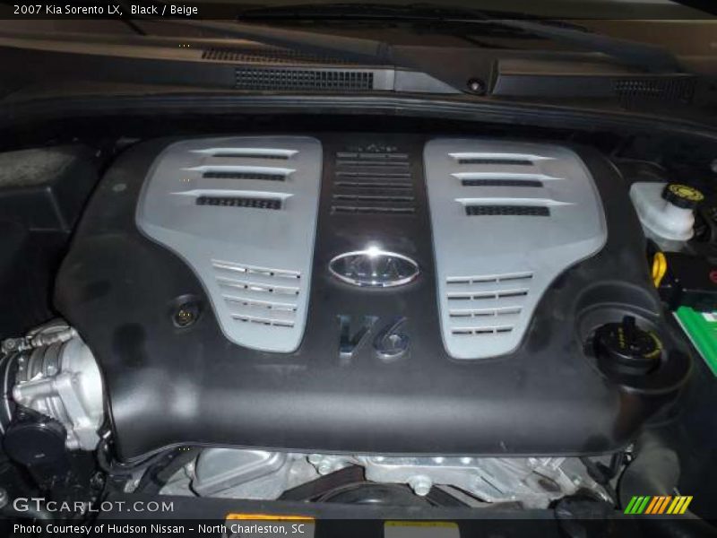 Black / Beige 2007 Kia Sorento LX
