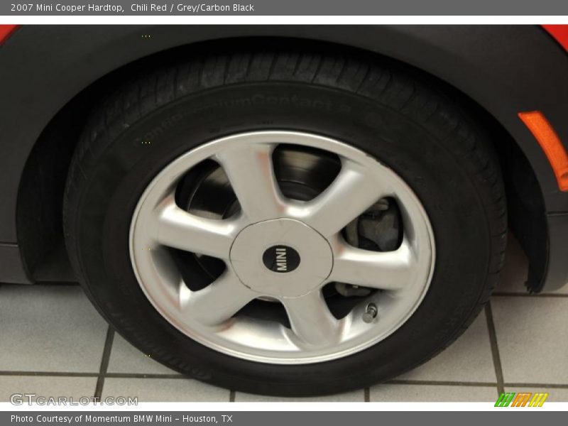 Chili Red / Grey/Carbon Black 2007 Mini Cooper Hardtop