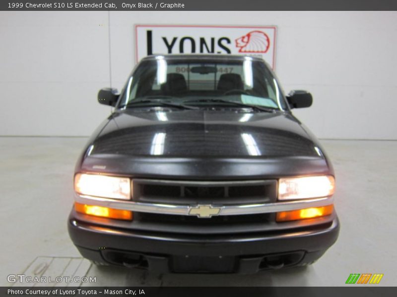 Onyx Black / Graphite 1999 Chevrolet S10 LS Extended Cab
