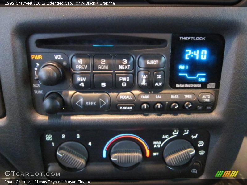 Onyx Black / Graphite 1999 Chevrolet S10 LS Extended Cab