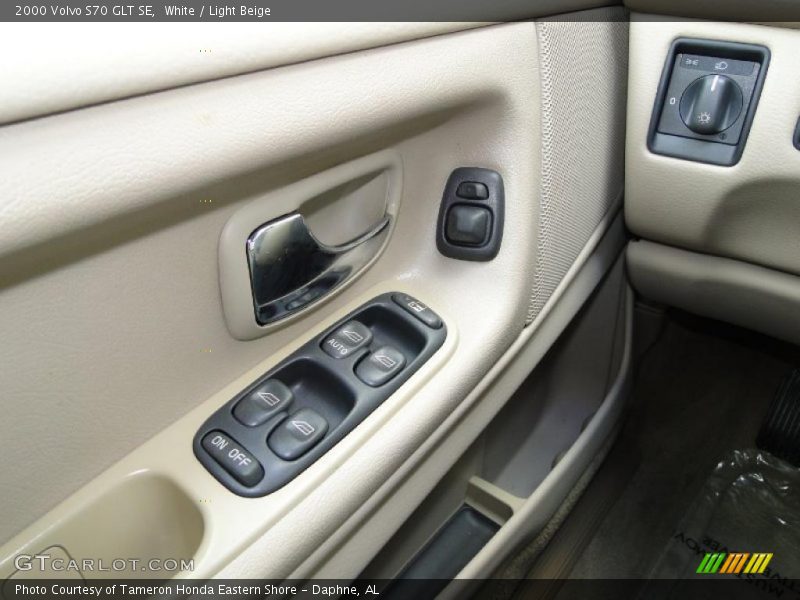 Controls of 2000 S70 GLT SE