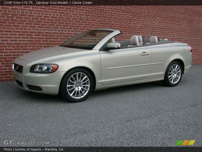 Zanzibar Gold Metallic / Calcite Cream 2008 Volvo C70 T5