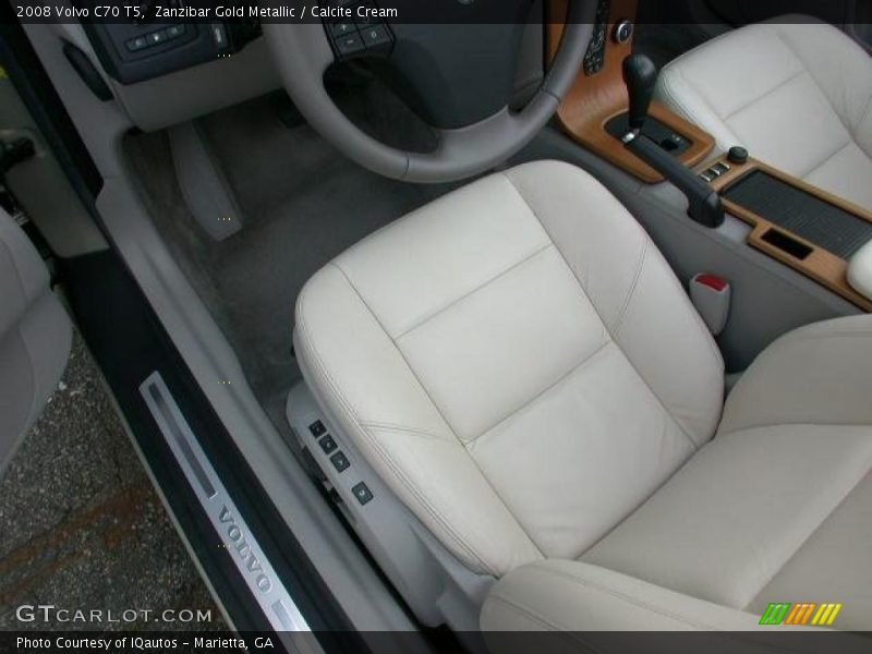 Zanzibar Gold Metallic / Calcite Cream 2008 Volvo C70 T5