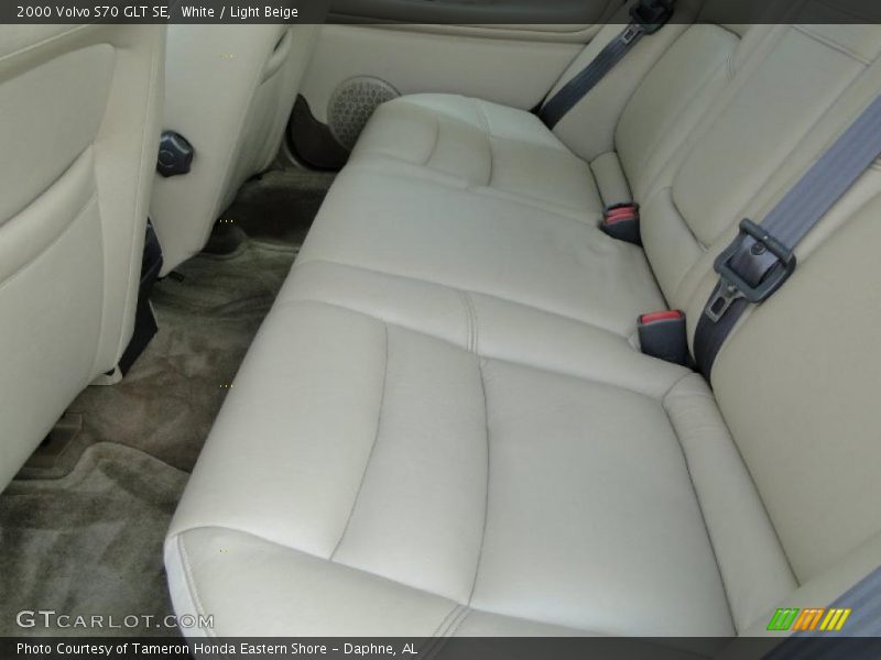 White / Light Beige 2000 Volvo S70 GLT SE