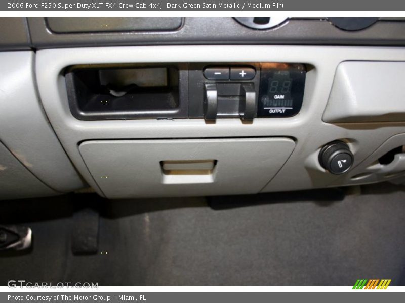 Dark Green Satin Metallic / Medium Flint 2006 Ford F250 Super Duty XLT FX4 Crew Cab 4x4