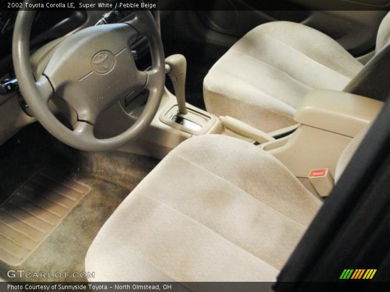 Super White / Pebble Beige 2002 Toyota Corolla LE