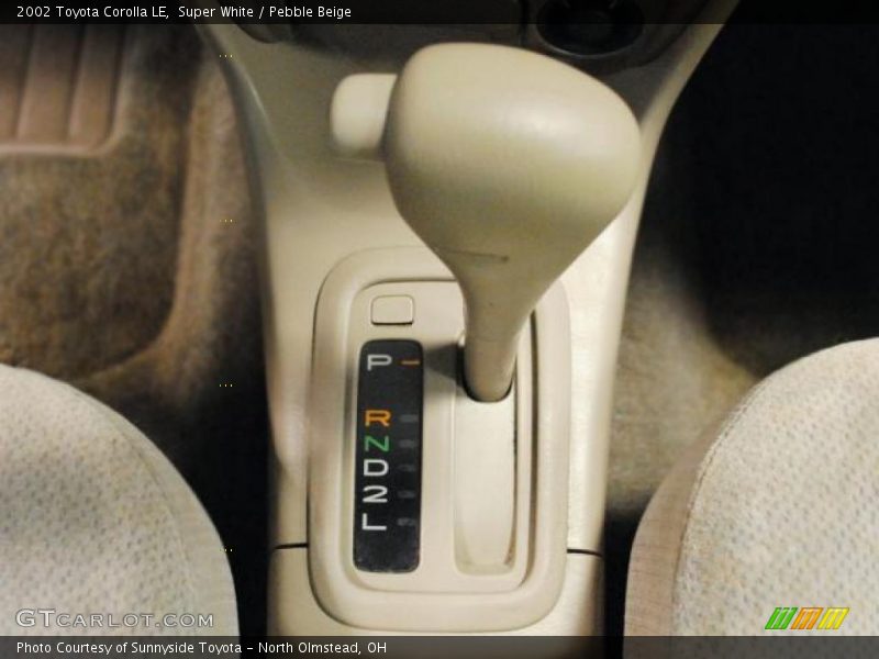 Super White / Pebble Beige 2002 Toyota Corolla LE