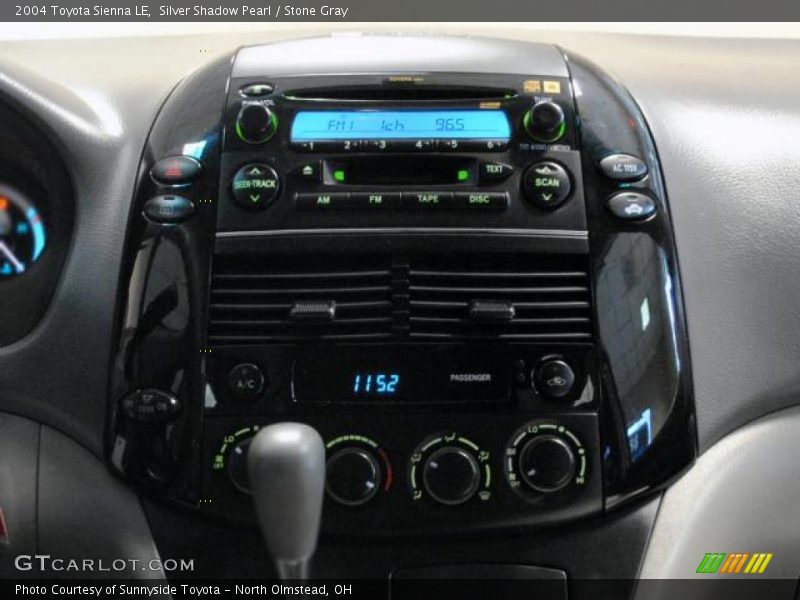 Silver Shadow Pearl / Stone Gray 2004 Toyota Sienna LE