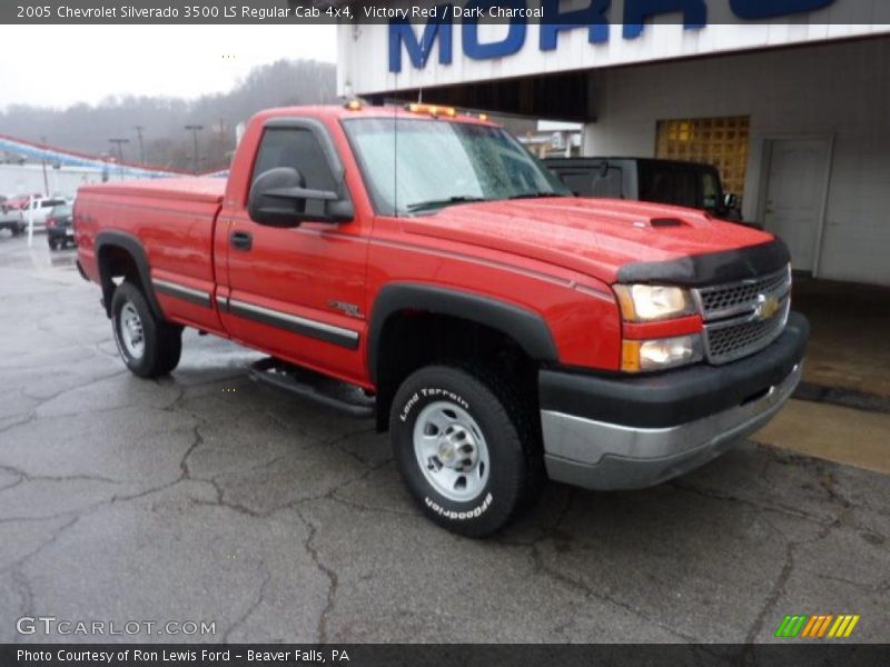 Victory Red / Dark Charcoal 2005 Chevrolet Silverado 3500 LS Regular Cab 4x4