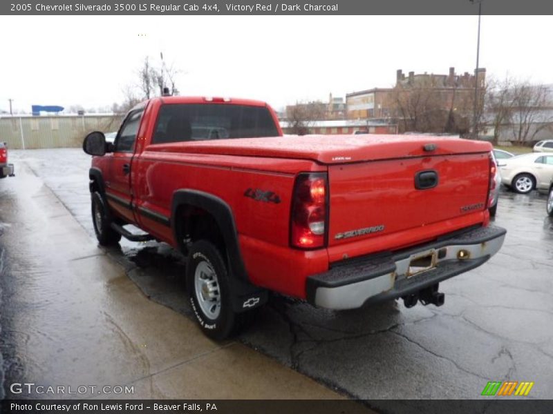Victory Red / Dark Charcoal 2005 Chevrolet Silverado 3500 LS Regular Cab 4x4