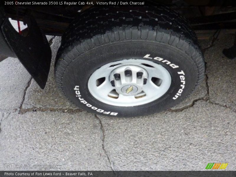Victory Red / Dark Charcoal 2005 Chevrolet Silverado 3500 LS Regular Cab 4x4
