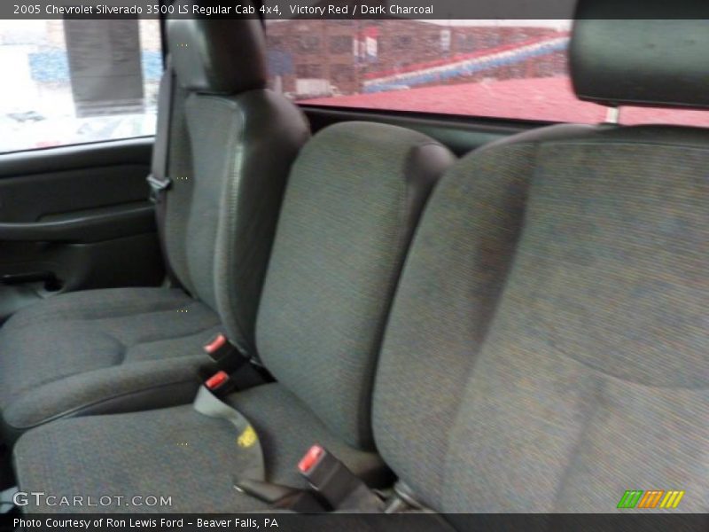Victory Red / Dark Charcoal 2005 Chevrolet Silverado 3500 LS Regular Cab 4x4