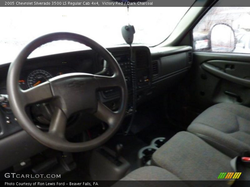 Victory Red / Dark Charcoal 2005 Chevrolet Silverado 3500 LS Regular Cab 4x4