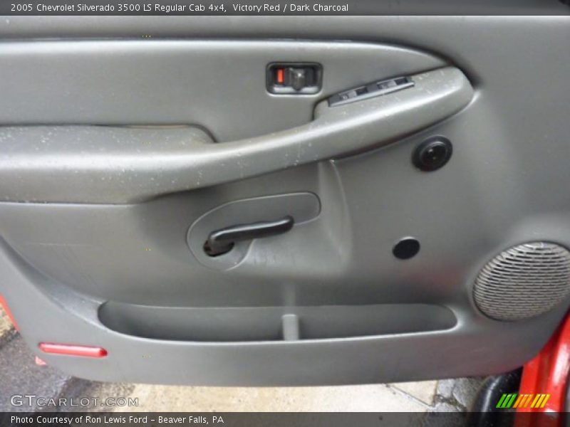 Victory Red / Dark Charcoal 2005 Chevrolet Silverado 3500 LS Regular Cab 4x4