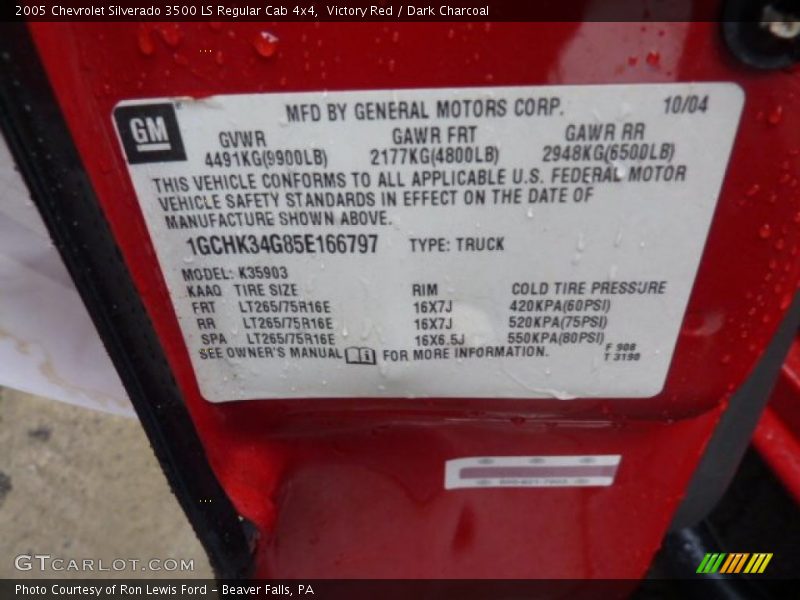 Victory Red / Dark Charcoal 2005 Chevrolet Silverado 3500 LS Regular Cab 4x4