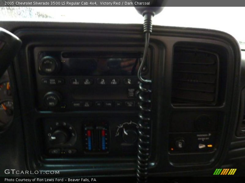 Victory Red / Dark Charcoal 2005 Chevrolet Silverado 3500 LS Regular Cab 4x4