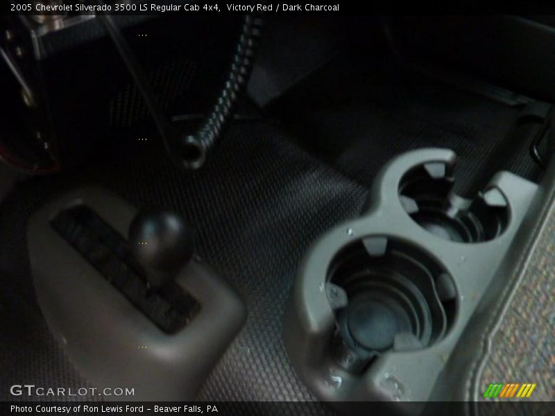 Victory Red / Dark Charcoal 2005 Chevrolet Silverado 3500 LS Regular Cab 4x4