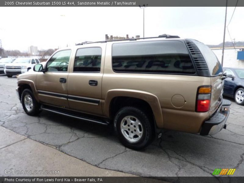 Sandstone Metallic / Tan/Neutral 2005 Chevrolet Suburban 1500 LS 4x4