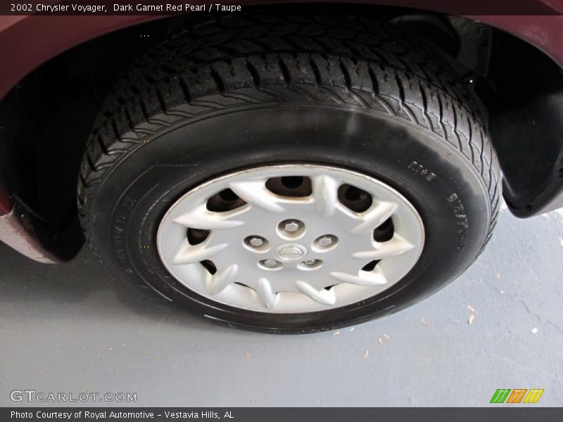 Dark Garnet Red Pearl / Taupe 2002 Chrysler Voyager