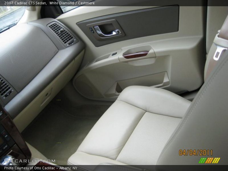 White Diamond / Cashmere 2007 Cadillac CTS Sedan