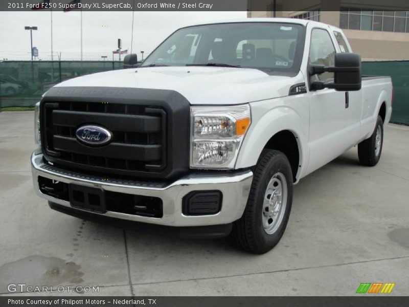 Front 3/4 View of 2011 F250 Super Duty XL SuperCab