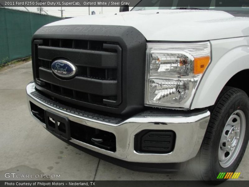 Oxford White / Steel Gray 2011 Ford F250 Super Duty XL SuperCab