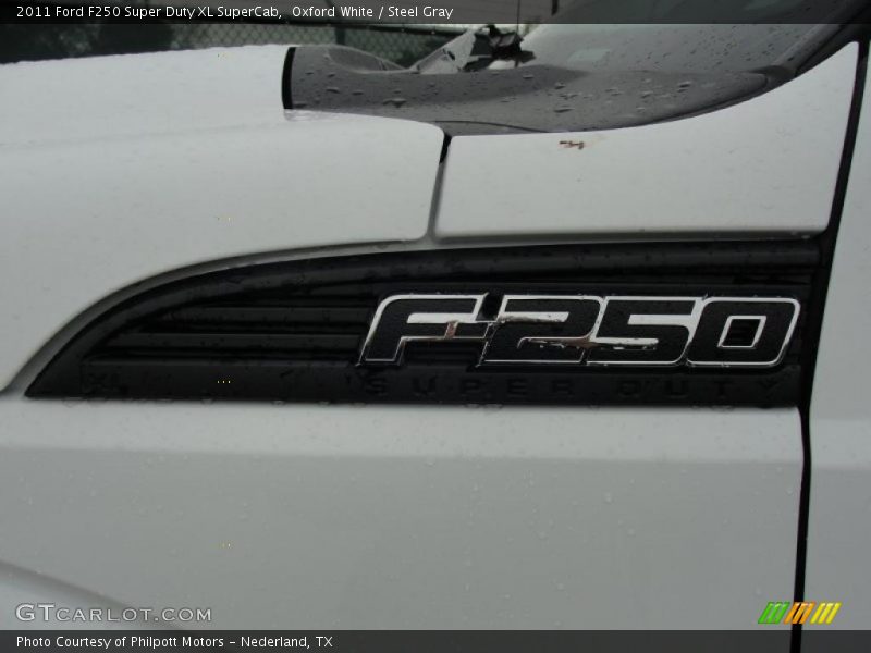  2011 F250 Super Duty XL SuperCab Logo