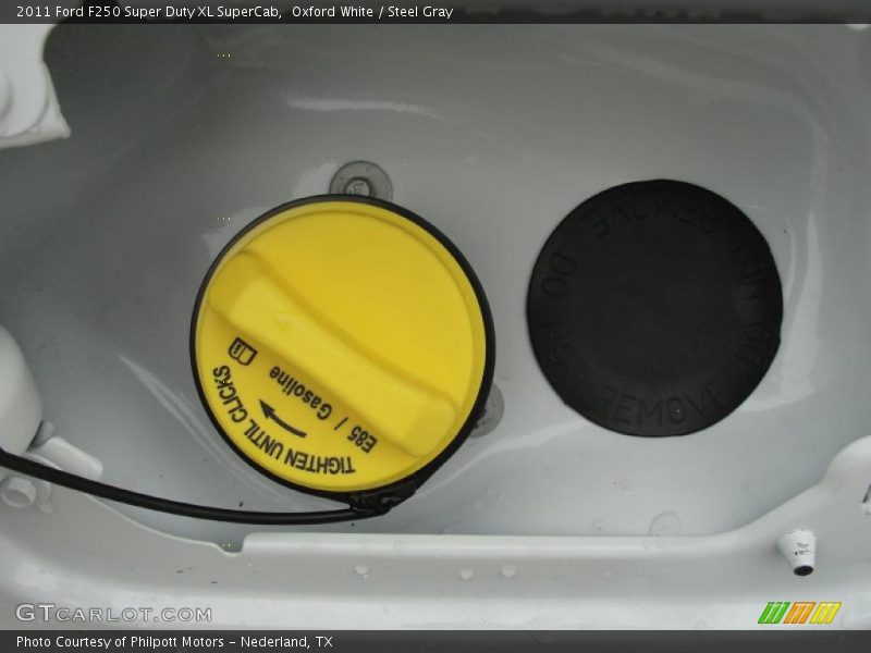 Oxford White / Steel Gray 2011 Ford F250 Super Duty XL SuperCab