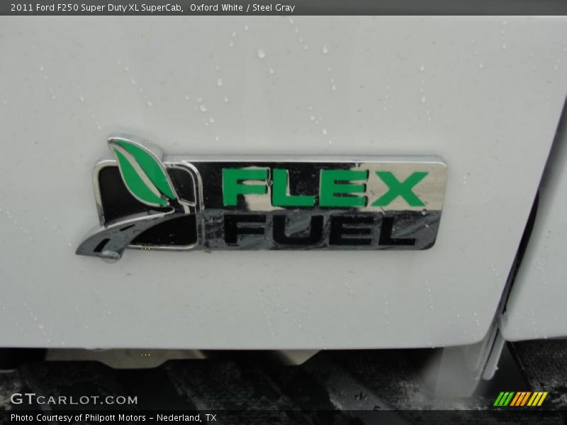  2011 F250 Super Duty XL SuperCab Logo