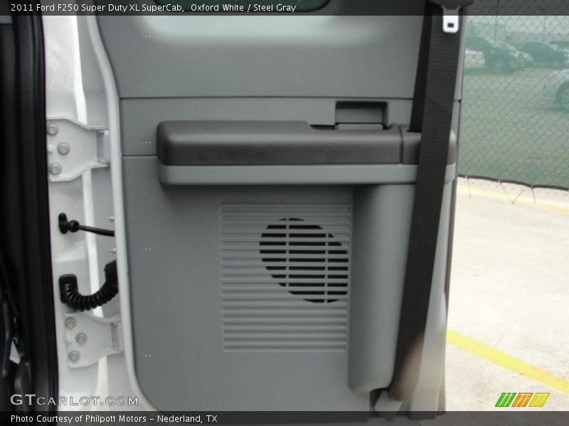 Oxford White / Steel Gray 2011 Ford F250 Super Duty XL SuperCab
