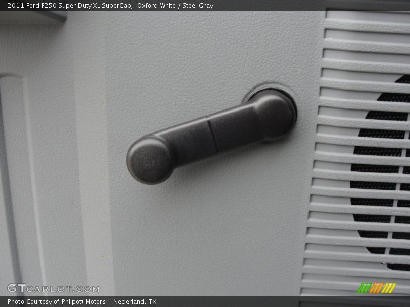 Oxford White / Steel Gray 2011 Ford F250 Super Duty XL SuperCab