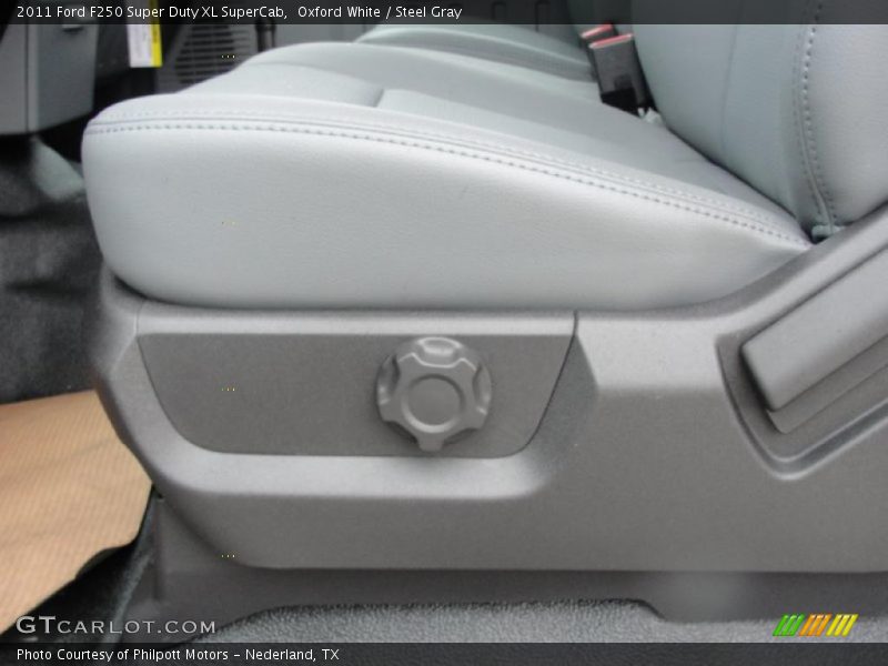 Oxford White / Steel Gray 2011 Ford F250 Super Duty XL SuperCab