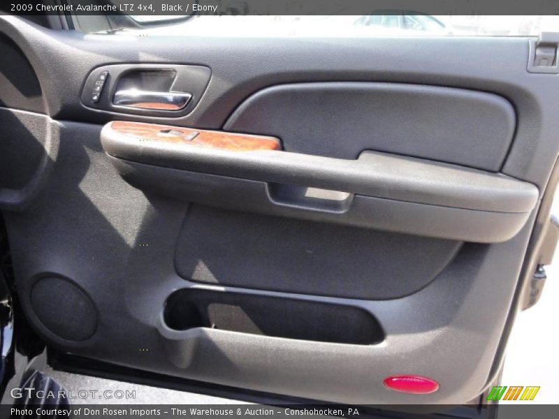 Black / Ebony 2009 Chevrolet Avalanche LTZ 4x4
