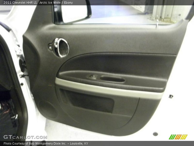 Arctic Ice White / Ebony 2011 Chevrolet HHR LS
