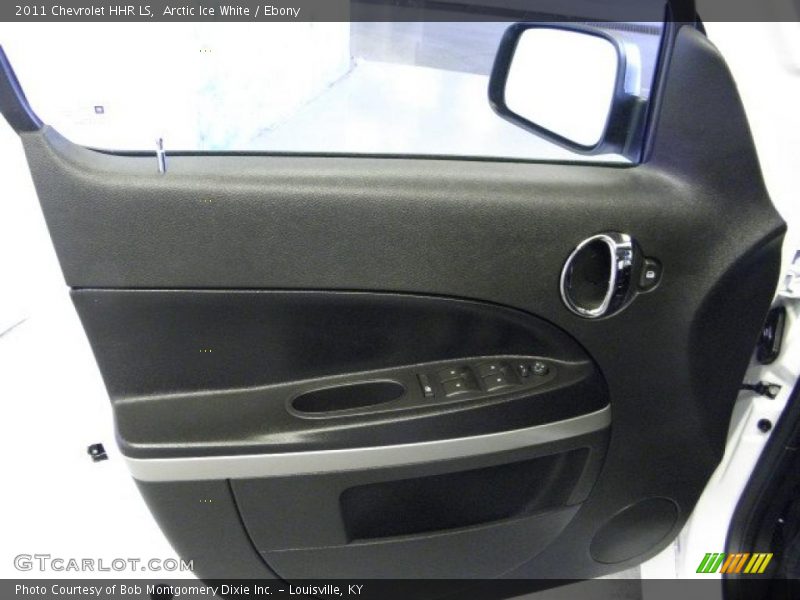Arctic Ice White / Ebony 2011 Chevrolet HHR LS