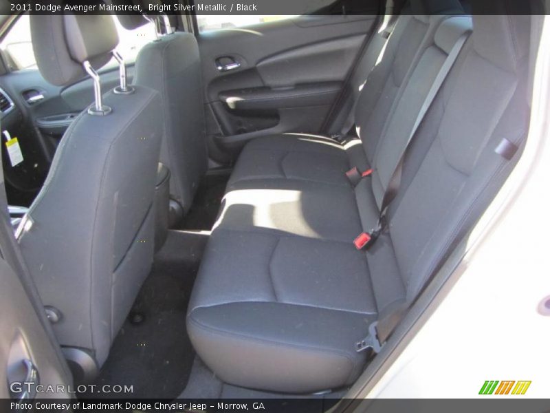 Bright Silver Metallic / Black 2011 Dodge Avenger Mainstreet