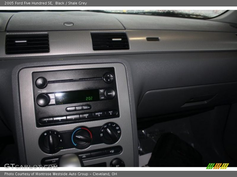 Black / Shale Grey 2005 Ford Five Hundred SE