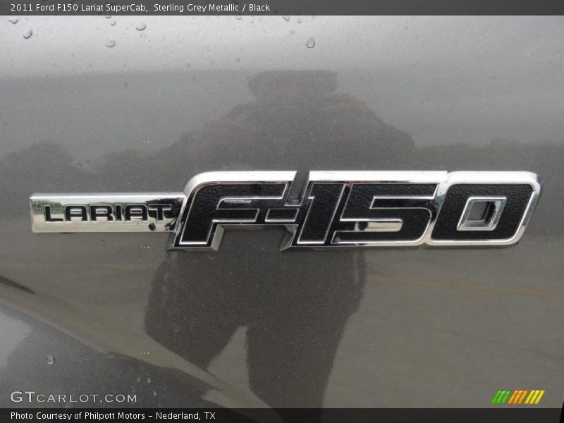  2011 F150 Lariat SuperCab Logo