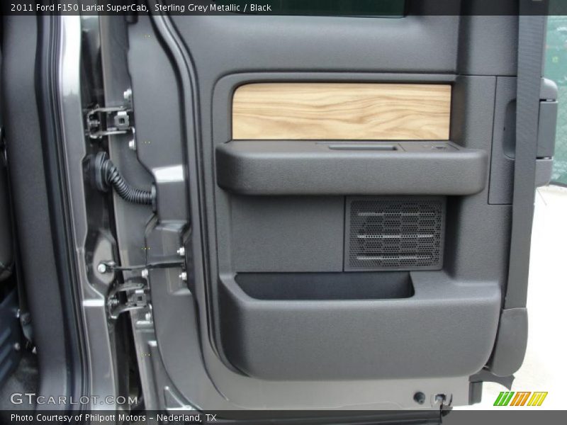 Door Panel of 2011 F150 Lariat SuperCab