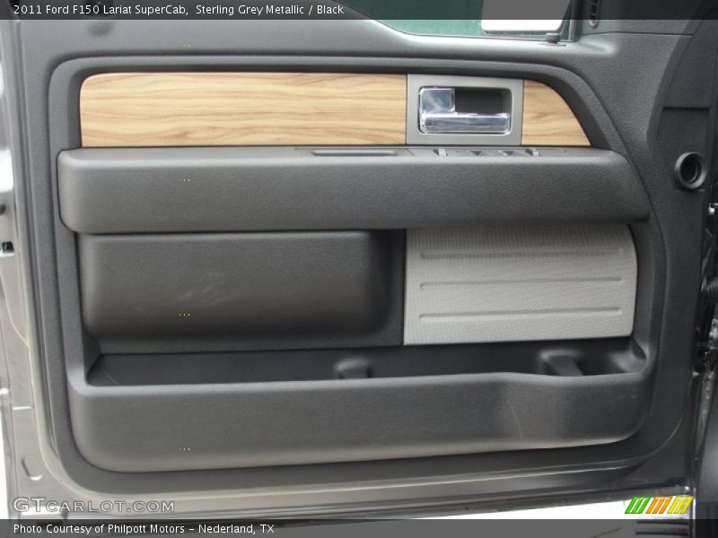 Door Panel of 2011 F150 Lariat SuperCab