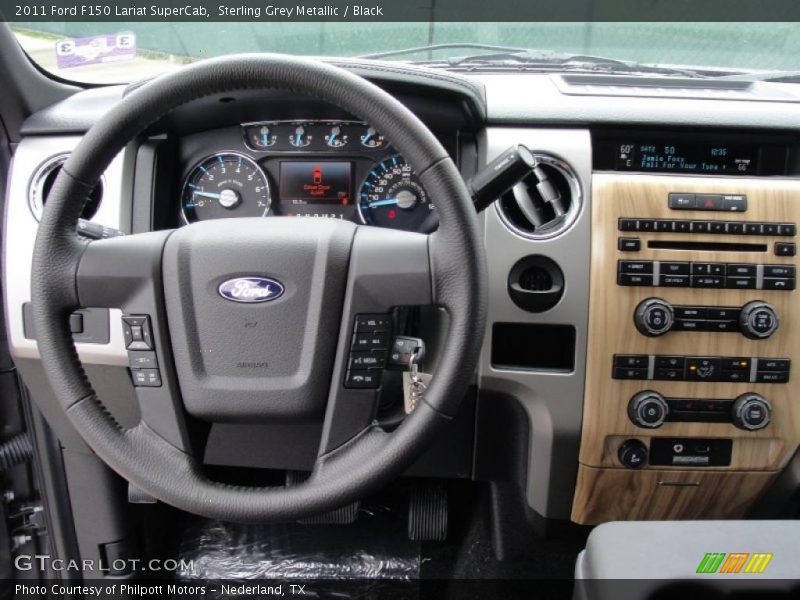 Dashboard of 2011 F150 Lariat SuperCab