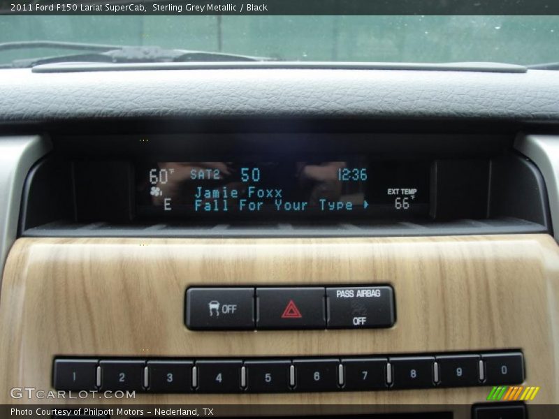 Controls of 2011 F150 Lariat SuperCab