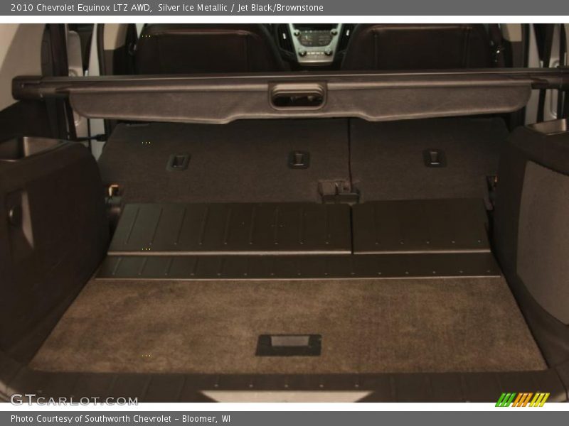  2010 Equinox LTZ AWD Trunk
